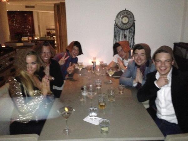 pknowlespr's tweet photo. Had a great time @PuroGroup last night  with @graeme_pkpr @Luke_PKPR @MissAHarrington @Mark1Lamb @markandrew1488 http://t.co/ivQPT3BE