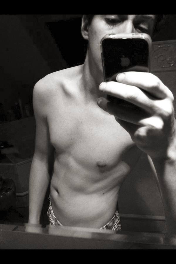 StillWorkHard's tweet image. :)