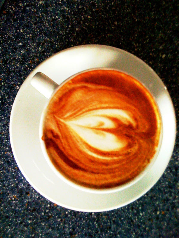 After yesterday's ride connect.garmin.com/activity/25533…, having a cosy cappuccino and think about this evening's swim....