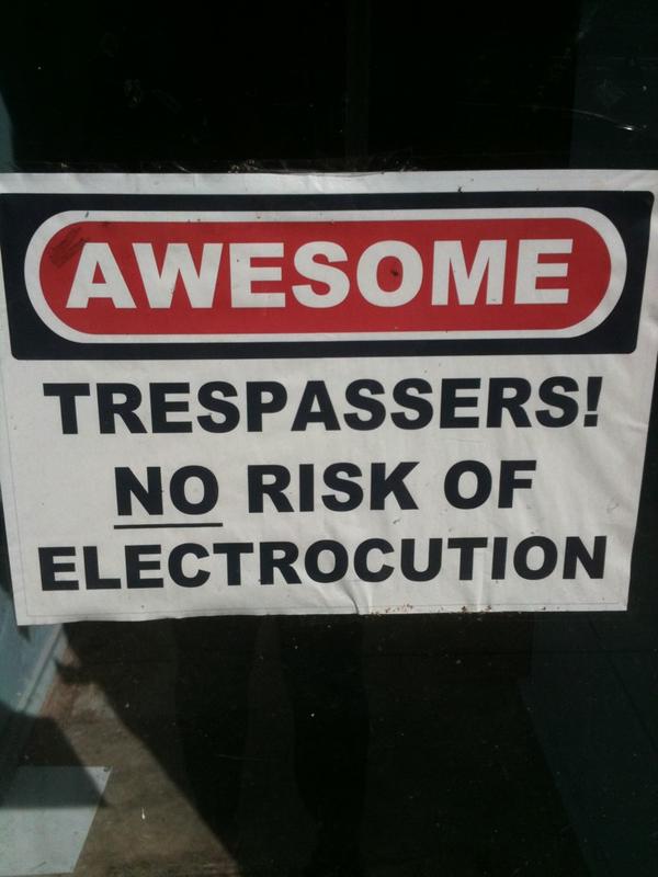 theresealting's tweet image. #anonymousnotes @julesmorrow
And next door: