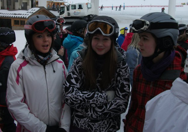 rebeccawatsonxx's tweet image. found this too, why do i look like i was singing?:// #3rdyearproblems #france