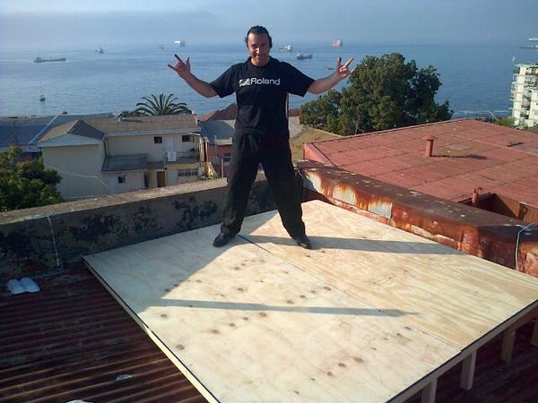 RecreoTVchile's tweet photo. Dejando todo preparado para "Las Alturas de Recreo" por RecreoTV :) http://t.co/WbhzolD0
