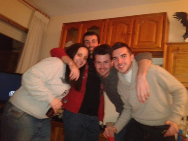 RubnCm1's tweet photo. Vamonos a ...!!! Falten el micross... Yeeee collidorrr!!! @angel91fuster http://t.co/RxbwIuQ6