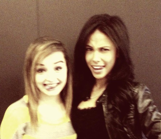 Has so much fun shopping and getting mani/pedis with my little sis @kikikiannaa FUNNY FACES! http://t