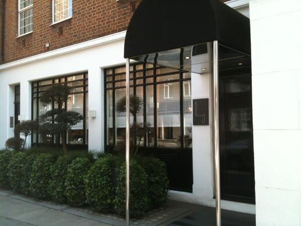 extremelyblue72's tweet image. #myyearinpictures no. 3 lunch at @GordonRamsay01 signature restaurant in April. #superb #keepingitblue