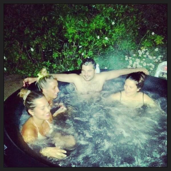 isilalanne's tweet photo. Spa Portatiles! Precios lanzamiento
@AmericoOficial @AnaSolRomero @angieaalvarado @GiovanniAnanias XFAVOR RT http://t.co/oMJBsxR6