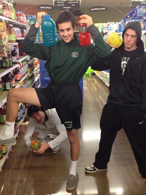 Bhighfill26's tweet image. Fluid Hunting #gallon #krogerproblems