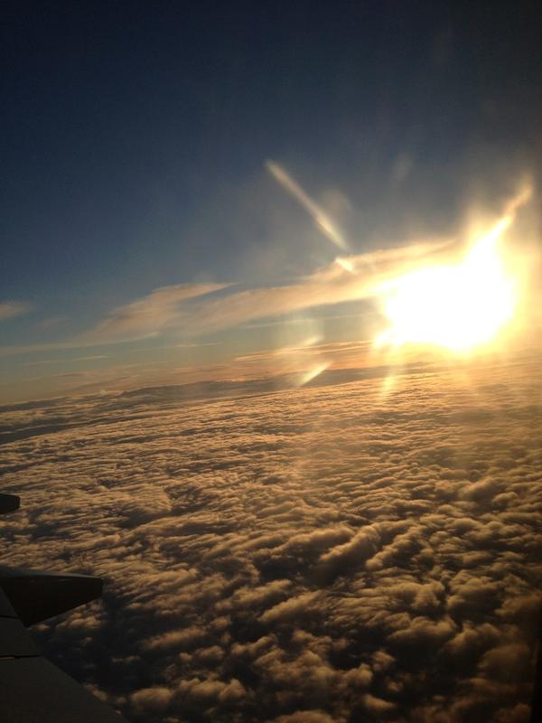 sosuke1208's tweet photo. @peity42 @mimura0110 フィンランドだぜ！飛行機で移動中なう。 http://t.co/7WWv25F