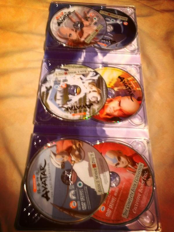 CapAvengers's tweet photo. It's not weird that I'm jealous...right? "@ItsAvatarAang: Jealous? #MeetPerfection http://t.co/ZMFXi5oS"