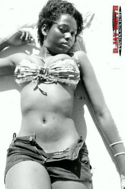 CraziiCece's tweet photo. everybody say dhat i cud b a model! http://t.co/FDRK8kkF