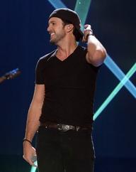 Northern_Sweet's tweet photo. #HappyLukeBryanMonday #2 http://t.co/tPCGPveO