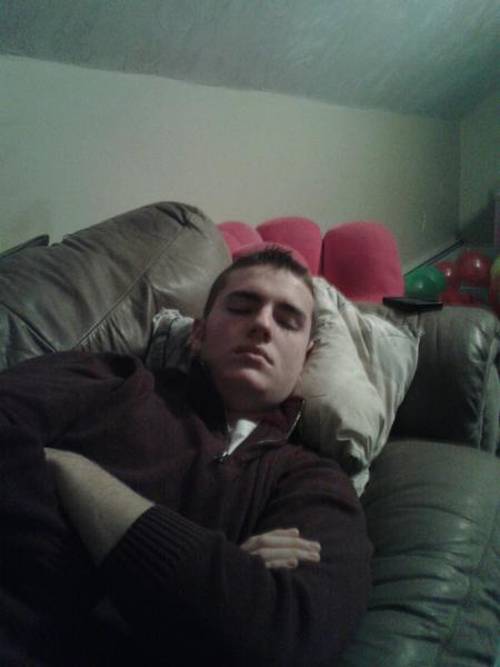 ClayJ14's tweet image. #TwitterlessMart #FirstOneOut