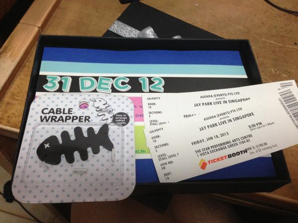 WindyGoh's tweet photo. Thank you for the present! :)) http://t.co/6DUgXWeJ