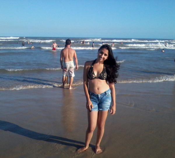 Pamy_Chagas's tweet image. A vida passa depressa, não perca tempo ♫