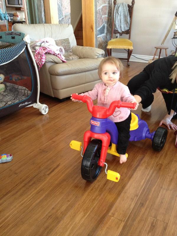 VictoriaCleme13's tweet photo. 10 months old and already trying to ride a bike #tocute http://t.co/qh2DdfrU