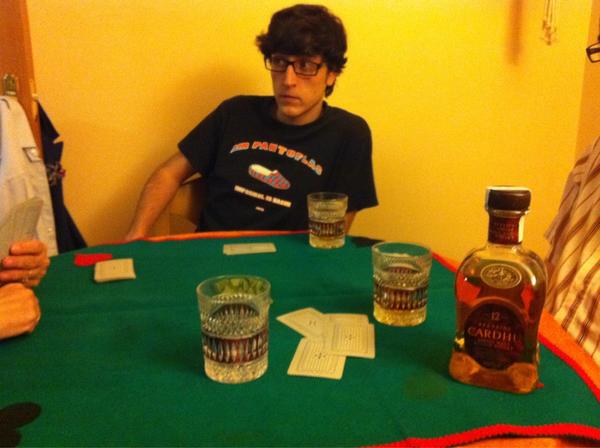 gonso87's tweet image. Mus navideño con acompañamiento escocés. Feel like a sir...