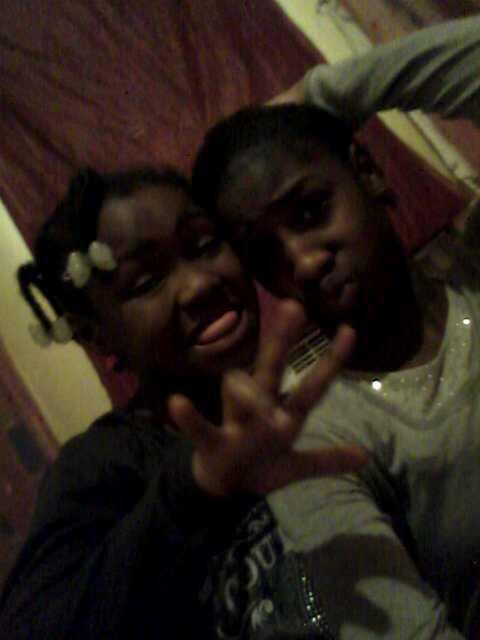 spicyw's tweet photo. Lemia+danyla=swagg(24/7)l @Beyonce @ciara @JLo http://t.co/OqpGCcNG