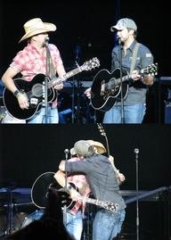 Northern_Sweet's tweet photo. #DailyDoseOfLuke With a little help from a friend... http://t.co/iHE4Qpte