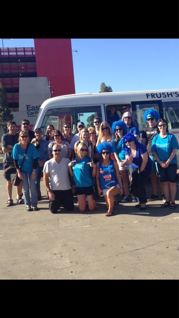 lanamhayes's tweet photo. The ultimate strikeforce!!! #strikeforce #BBL @StrikersBBL @BigBashLeague http://t.co/Mb2zah2Y