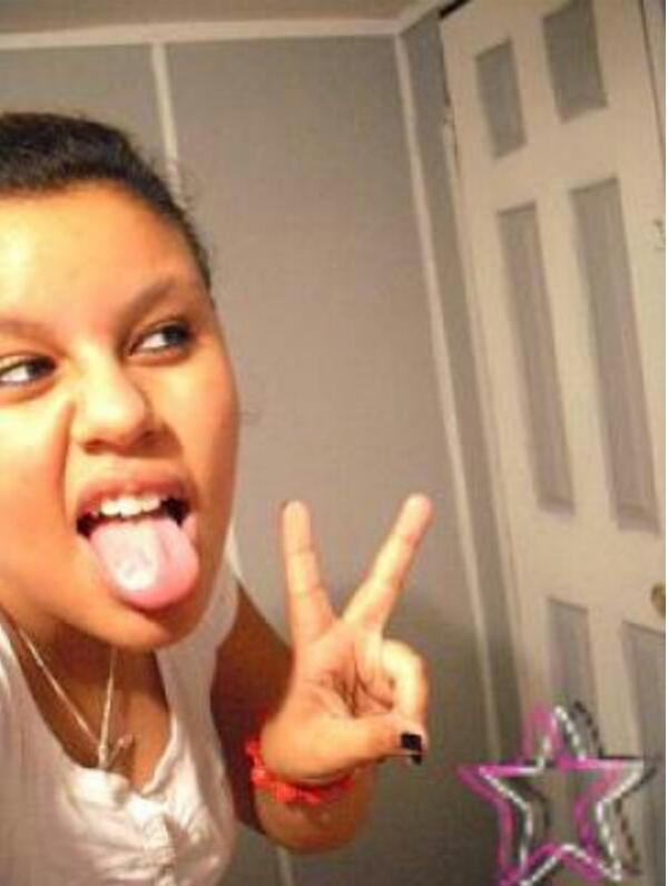 hunny_barbecute's tweet image. LMFAO #toocutetofunction #cooleditingtho #peace bahah