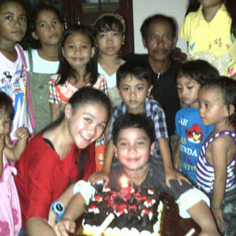 woonad_IND's tweet photo. @nadiahsalsaa merayakan ulang tahun @TifalHaris yang ke 9 tahun, HBD ya de Tifal gbu,wyatb&amp;longlife ya :) http://t.co/oWy93EfR