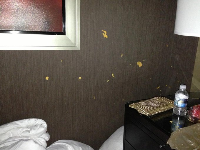 Note to self never buy cheese in a spray can http://t.co/HQJ891AN<a href="/tag/chanel1z"class="tags"><span>#chanel1z</span></a>