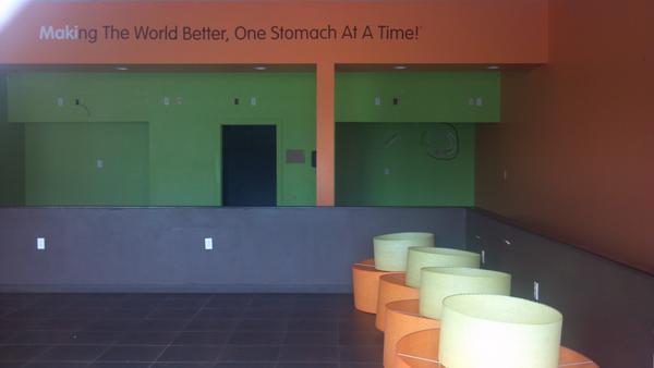 moderndaygrswld's tweet image. NOOOOO!!! RT @garytmills How Do You Roll closes at Tinseltown. #diningnotes