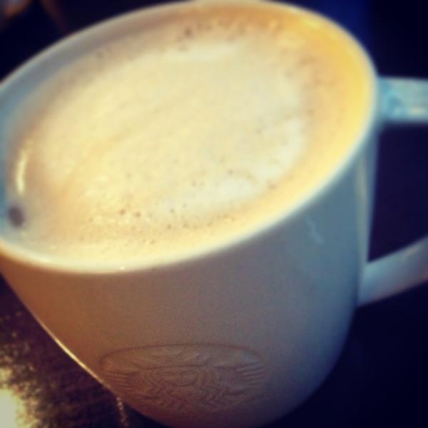 RaceyKirk's tweet photo. #starbucks#mornings#destress http://t.co/VLNOUW6t