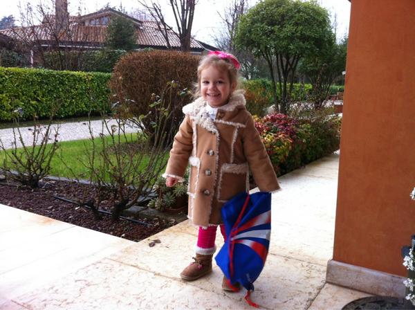 NetworksManager's tweet photo. @Bella_Porter loves #Italy! Go to #Bratislava to compete #icedance @ New Years Cup #ProjectItalia http://t.co/GmzT6pz9 http://t.co/VZF4Oxwu