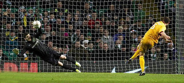 celticmarty's tweet image. Le Gran Muralla! #FraserForster what a save! !
