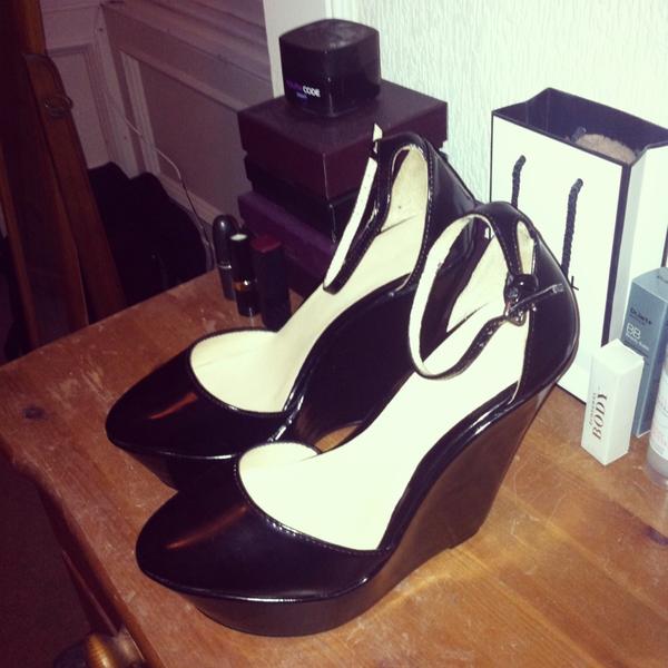 FashionInThisPl's tweet image. Zara Wedges #gowitheverything