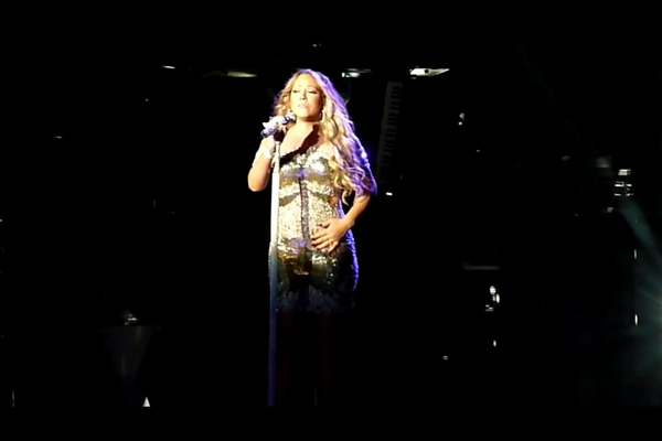 candid's fan Footage Mariah à Melbourne/sydney et gold coast A_plwolCUAE7RWe