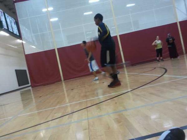 MrIrelevant's tweet photo. Shooting Hoops With The Bros :3 http://t.co/2kj3HBaA