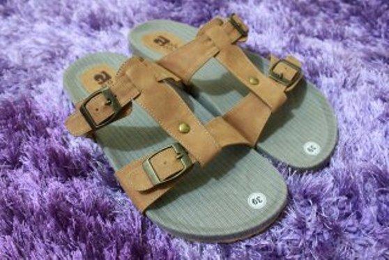BABYICAL_ID's tweet photo. Sell: GolvanGolvy Sendal G 355 Ready Size ( 38 - 41 ) Cp: 081320683168 Pin:276B86C9 YM:rizal.triadi http://t.co/4KbSUbSq