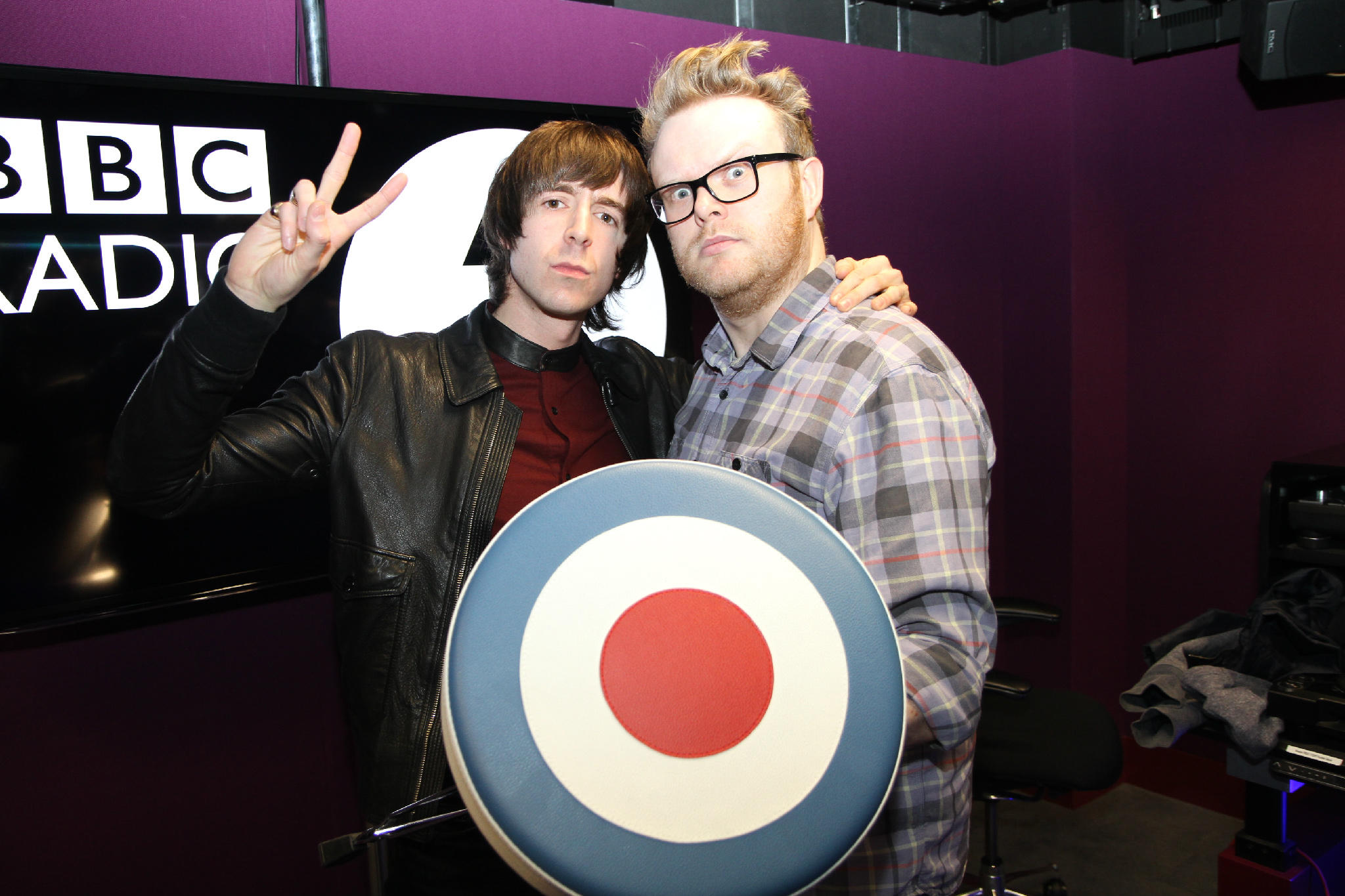 BBC Radio 1 On Twitter He Smells So Good MilesKaneMusic On BBCR1