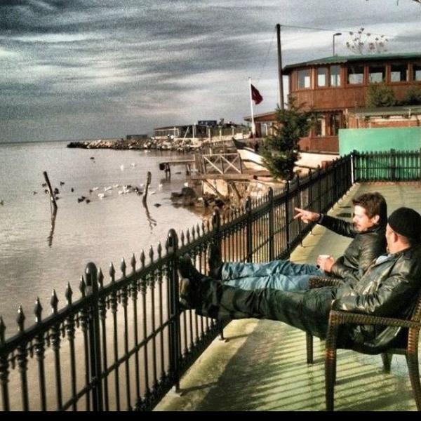 İste İngilizler şoo taraftan gelirkennn bizimkilerdeee ;))