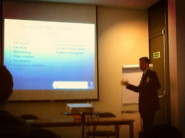 Research Training Event: How2 write a D.Phil w <a href="/DavidBOxon/">david bonilla</a> #UTSG13 'Ensure your passions are reflected in your work'!