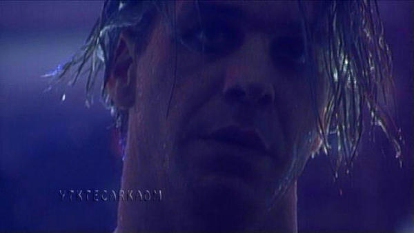 LindemannCaro's tweet photo. @LABlackPepper I love that making of...Till is so sexy all dirty ;-) Oh Lu, i'm not working hard right now o_O http://t.co/AHMdDkxq