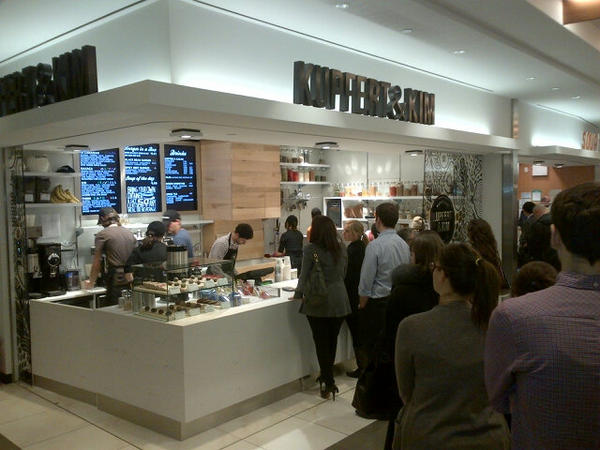 DanielGirlando's tweet photo. Kupfert &amp; Kim opened in 1st Canadian Place yesterday! Got try a delicious Wheatless and Meatless lunch! http://t.co/HLmfK9iM