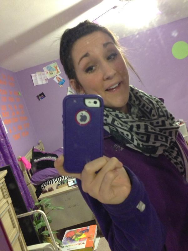 BaddiieM's tweet image. Hey look. We're color coordinating today! #purplejacket #purplecase