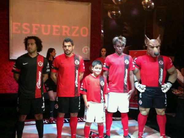 m_marc0's tweet photo. Nueva piel de los Campeones!! #XolosdePRImera http://t.co/Y9XOAopI