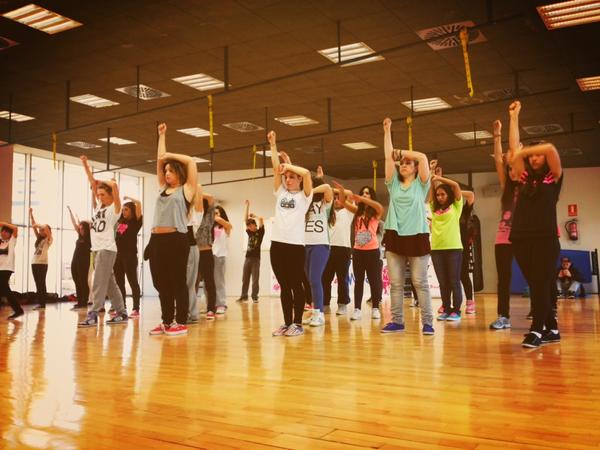 BASMOVE's tweet image. @mimimove también imparte hoy su última clase del #GDBM... Qué guay la coreooo!!!!