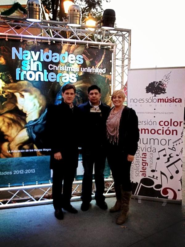 2012_nsf's tweet photo. @2012_nsf entrega un donativo a @ONGnesm para ayudarles en su hermosa labor #NavidadenSevilla http://t.co/aiNnbJFa