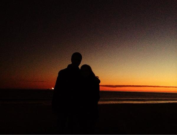 Itziar_LT's tweet photo. Hi ha moments que mai s'obliden #lastsunset #grandespedida #grananiversari @AAyza http://t.co/eb5hJhoO