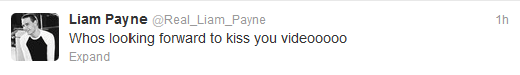 AskDirectioner's tweet image. Liam (@Real_Liam_Payne) is waiting for the launch of the video "Kiss You". #1D