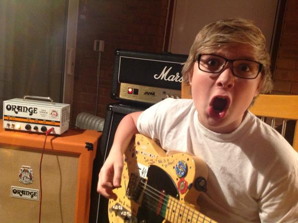DDBAHOfficial's tweet photo. Getting the new track done, woo http://t.co/MPZUddeX