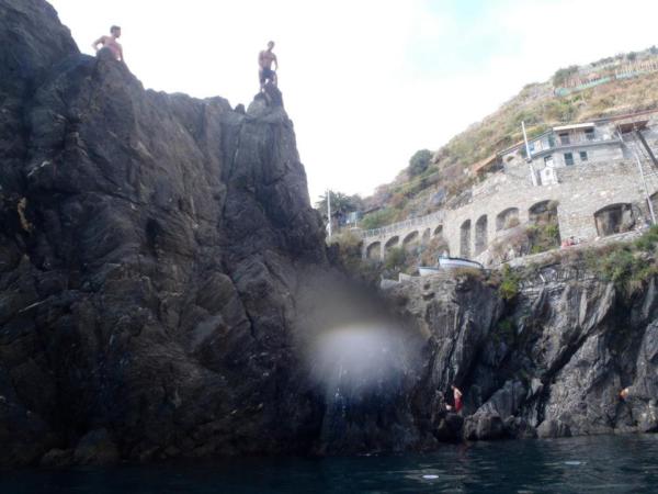 berryemma5252's tweet photo. @ Cinque Terre, Italy http://t.co/cKCf6eQd