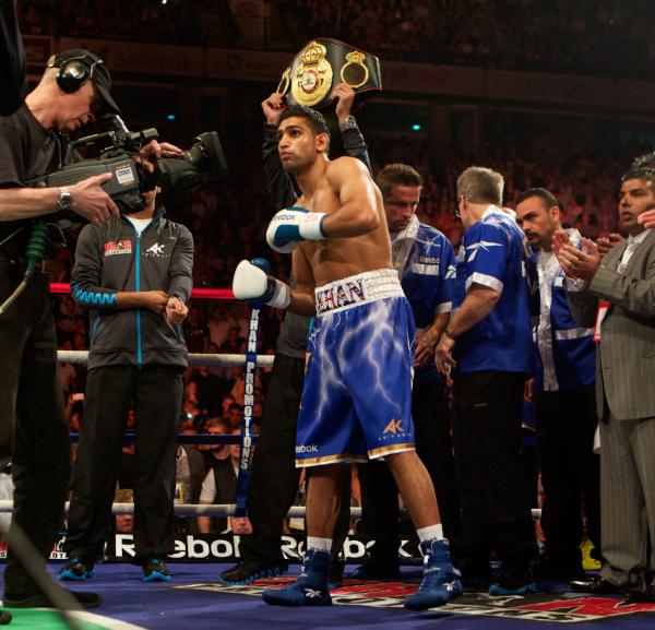 Monarca papelería Molester Amir Khan on Twitter: "My Blue Reebok boxings boots are now on sale ltd  stock only at http://t.co/WnTZhplc http://t.co/ZkDkza9L" / Twitter