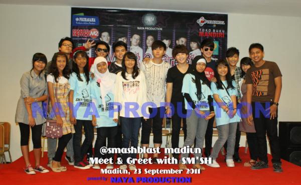 NayaProduction's tweet photo. siapa ya ini..!!?? http://t.co/NLCmc7R5
