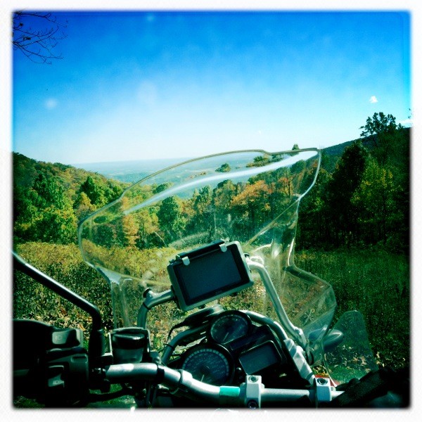 adamewing's tweet photo. Peak Season #Blue Ridge Parkway http://t.co/kNJystdz